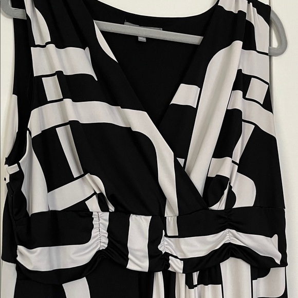 Geometric Maxidress - Picture 5 of 5